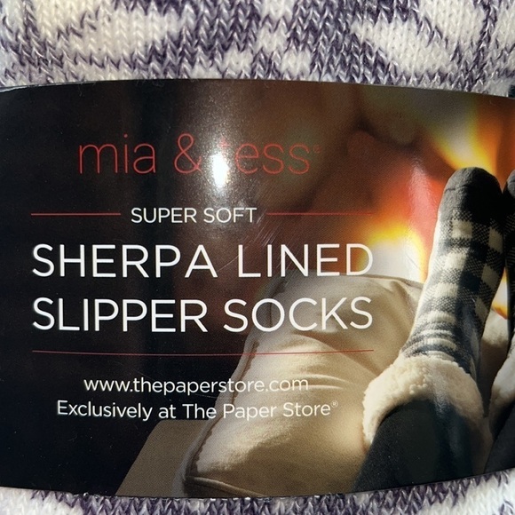 Cozy Sherpa lined slipper Socks NWT Tess & Mia - Picture 4 of 4